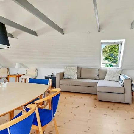 Stunning In With Kitchen *