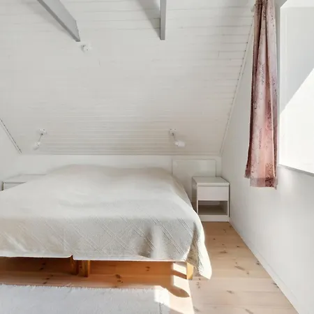 Semesterbostad Stunning In With Kitchen
