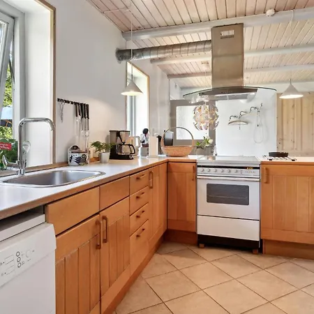 Stunning In With Kitchen * Sejero